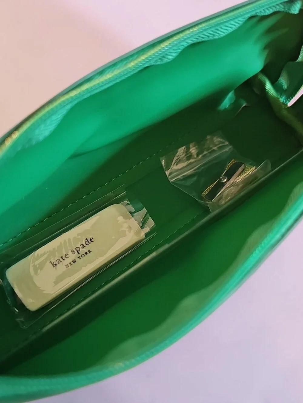 kate Spade  NWT Green Floral Phone Case Pouch with Pink & White Blossoms